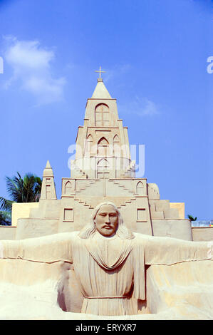 Herr Jesus Christus, Sandskulptur, Dekoration des Durga Puja Pavillons, Durga Puja Festival, Kalkutta, kolkata, Westbengalen; Indien, asien Stockfoto