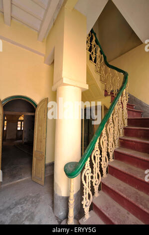 Treppe im Jorasanko Thakur Bari ancestral Haus des Dichters Rabindranath Tagore Kolkata; Calcutta; Indien Stockfoto