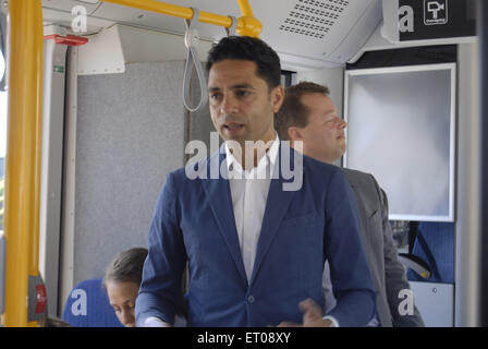 Kopenhagen, Dänemark. 10. Juni 2015. Manu Sareen soziale Minister im Wahlkampf von radikalen Liber politische Partei. Bildnachweis: Francis Dean/Alamy Live-Nachrichten Stockfoto