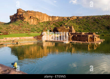 Bhutanatha-Tempel in der Nähe der östlichen Ufer des alten Agastya Tirtha Tanks in Badami; Karnataka; Indien Stockfoto