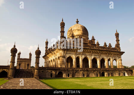 Die Ibrahim Rauza gebaut von Ibrahim Adil Shah II ist ein Grab und Moschee in Bijapur; Karnataka; Indien Stockfoto