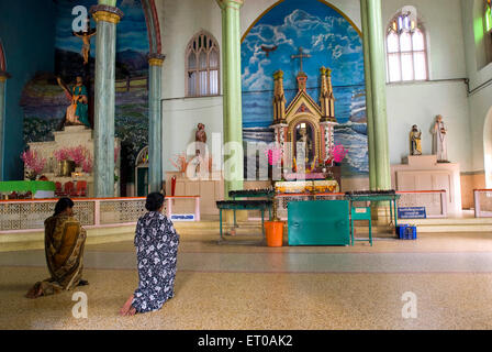 Altar; Forane Andräkirche 1579 n. Chr. von Arthunkal ist wichtiges Pilgerzentrum der römisch-katholischen Christen Kerala Stockfoto