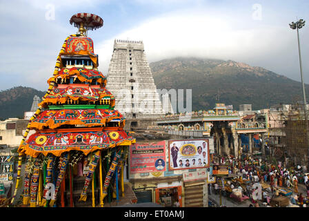 Wagen-Prozession während Karthigai Deepam Festival in Arunachaleshwara Templeo Lord Shiva; Thiruvannamalai; Tamil Nadu Stockfoto