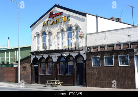 Die Atlantic Public House, Higson Kette, 162 Regent Straße (AsThe Dock Road bekannt), Liverpool L20 8DD England Stockfoto