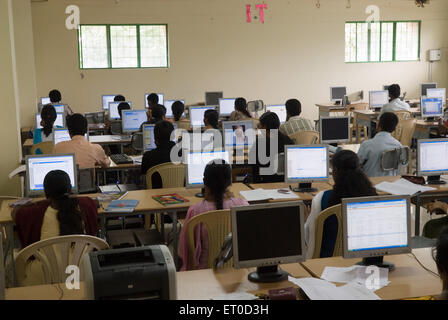 Computer-Labor in Coimbatore Fachhochschule Technik Hochschulen; Tamil Nadu; Indien Stockfoto