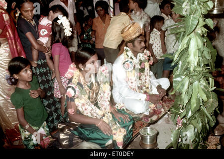 Braut und Bräutigam in Nattokottai Chettiar Nagarathar Ehe; Chettinad; Tamil Nadu; Indien-Herr #777-H Stockfoto