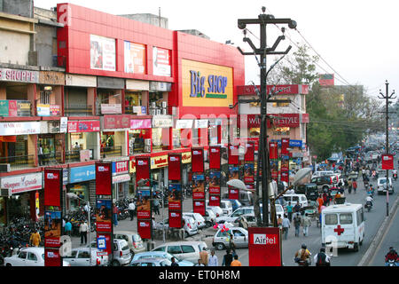 Shopping Mall und belebten Straße von Ranchi Hauptstadt von Jharkhand; Indien Stockfoto