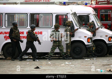 Soldaten der indischen Armee, Taj Mahal Hotel, 2008 Mumbai Angriff, Terroranschlag, Terroranschlag, Bombay, Mumbai, Maharashtra, Indien, 26. November 2008 Stockfoto