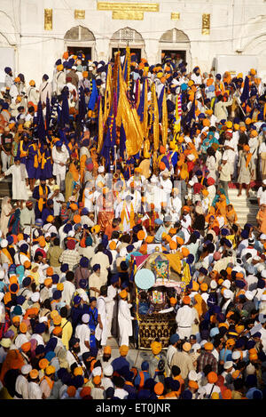 Sikh Devotees, Hazur Sahib Gurdwara, Takht Sachkhand Sri Hazur Abchalnagar Sahib Gurudwara, Nanded, Maharashtra, Indien, Asien Stockfoto