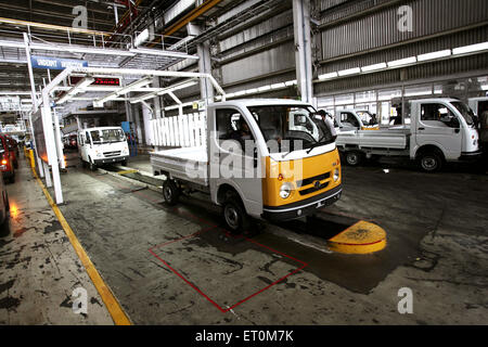 Tata motors neue Reihe von Mini-Matador Tata Ace Nutzfahrzeug Werkstatt Tata Motors Werk; Pimpri Pune Stockfoto