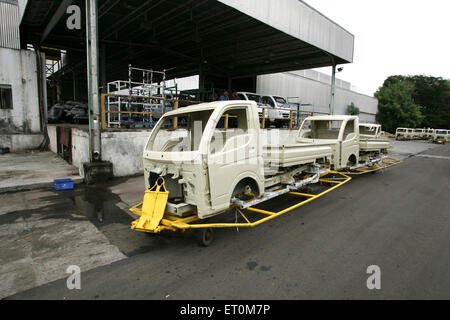 Organe der Tata Motoren neue Palette Mini Matador Tata Ace Nutzfahrzeug Workshopt Tata Motors Werk; Pimprr Puna Stockfoto