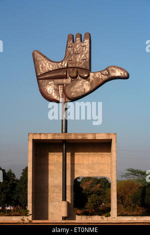 Open Hand Monument, Architekt Le Corbusier, Chandigarh, Union Territory, UT, Indien, Asien Stockfoto