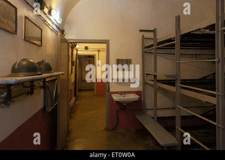 Schoenenbourg, Frankreich, Schlafsaal im Artillerie Werk Schoenenbourg Stockfoto