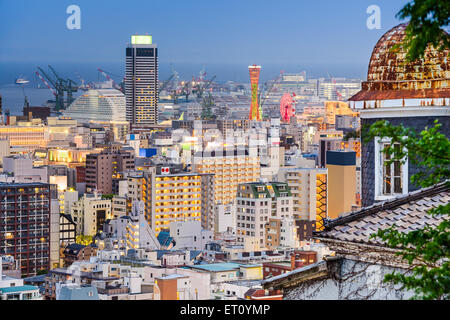 Kobe, Japan Skyline vom Bezirk Kitano. Stockfoto