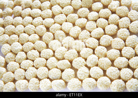 Revdi Sweets, rewari Sweet, weiße Sesamsamen, Sesambonbons, Makara sankranti Festival, Stockfoto