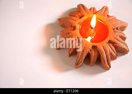 Deepawali Diwali-fest; Diya Öllampe Ton; Bombay Mumbai; Maharashtra; Indien Stockfoto