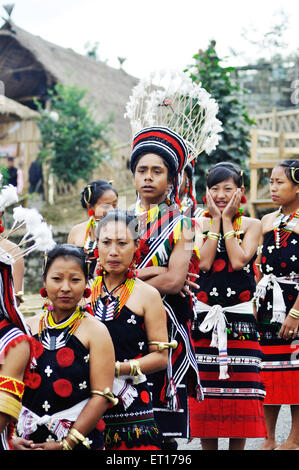 Naga Stämme am Hornbill Festival; Kohima; Kisama Dorf; Nagaland; Nordosten; Indien; Asien Stockfoto
