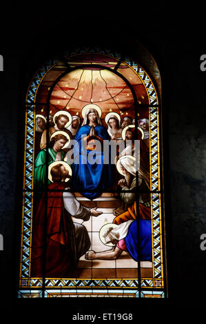 Jesus Christus dargestellt auf Buntglas Don Bosco Kirche Mumbai Maharashtra Indien Asien Stockfoto