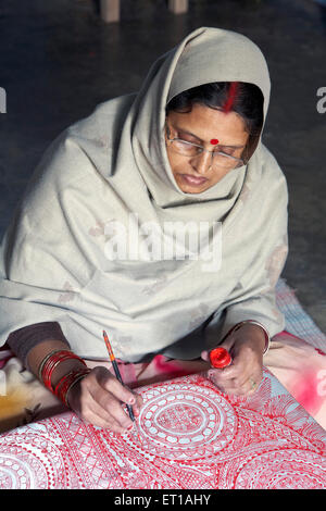 Frau Maler Kohbar Madhubani Bihar in Indien Asien Stockfoto