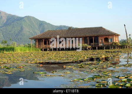 Verlassenes Hausboot in dal Lake Srinagar Jammu und Kaschmir Indien Asien Stockfoto