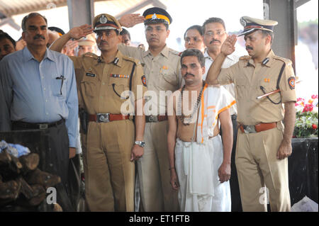 Hindu-Beerdigungszeremonie, Hemant Karkare, Chief Anti Terrorism Squad, tötete 2008 Terroranschläge in Mumbai, Bombay, Mumbai, Maharashtra, Indien Stockfoto