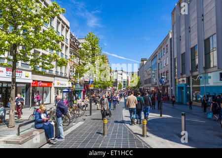 Geschäfte Lord Street in der City centre, Liverpool, Merseyside, England, UK Stockfoto