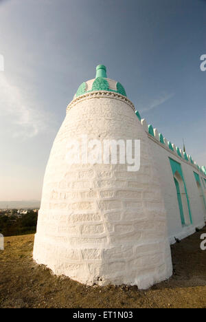 Eidgah auf einem Hügel, Moschee, Masjid, Junnar Dorf, Bezirk Pune, Maharashtra, Indien Stockfoto