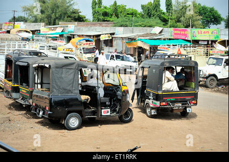 Auto Rikscha Stand, Ahmednagar, Maharashtra, Indien, Asien, Asiatisch, Indisch Stockfoto