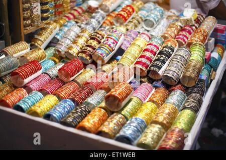 Armle Stall auf der Straße während Ramzan; Mohammed Ali Road; Bombay; Mumbai; Maharashtra; Indien; Asien Stockfoto