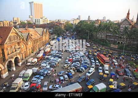 Crawford Markt; Luftbild mit Verkehr auf Straße; Bombay Mumbai; Maharashtra; Indien Stockfoto
