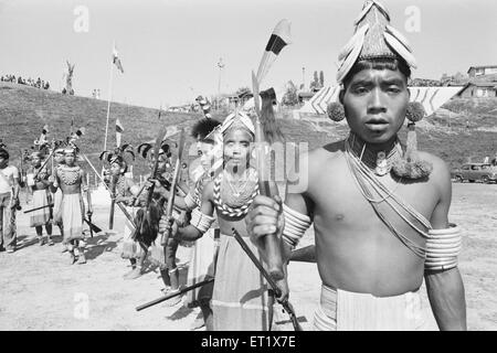 Tribal Dance Ziro District Headquarters Lower Subansiri; Arunachal Pradesh; Indien; Asien; alter Jahrgang 1900s Bild Stockfoto