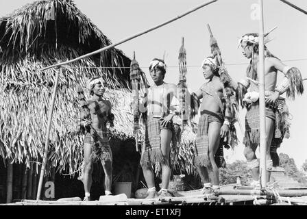 Nocte Tänzer in Tirap Bezirk; Arunachal Pradesh; Indien 1982 Stockfoto
