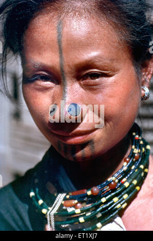 Frau Apatani Stamm Bambus schraubte Nase mit Ring, Arunachal Pradesh, Indien, 1982 Stockfoto