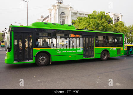 DTC Bus; Delhi Transport Corporation Bus; Delhi Bus; Connaught Place; CP; Connaught Circus; Rajiv Chowk; Delhi; Neu-Delhi; Indien; Asien Stockfoto