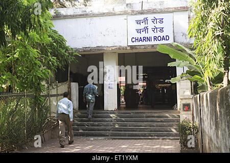 Bahnhof Charni Road; Bombay Mumbai; Maharashtra; Indien Stockfoto