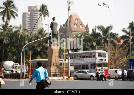 Bombay Stock Exchange und High Court Verkehr auf Straße; Straße Veer Nariman Straße; Churchgate; Bombay Stockfoto