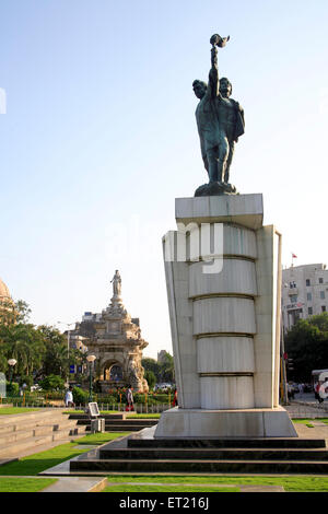 Märtyrer-Denkmal; Märtyrer mit einer Flamme; Flora-Brunnen; Hutatma Chowk; Churchgate; Bombay; Mumbai; Maharashtra; Indien; Asien; Asiatisch; Indisch Stockfoto