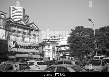 Bombay Börsengebäude und Parkplätze; Kala Ghoda; Bombay Mumbai; Maharashtra; Indien, 16. Dezember 2009 Stockfoto