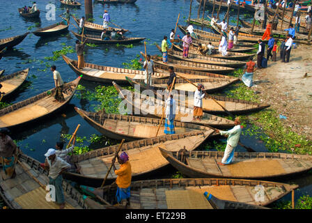 Boote auf Padma, Podda, Rajshahi, Bangladesch, Asien Stockfoto