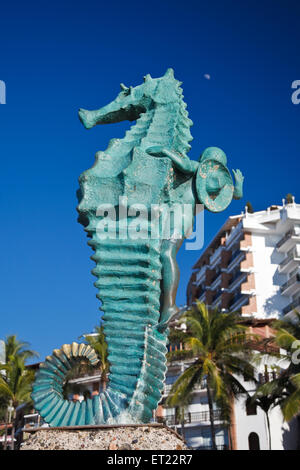 Seepferdchen-Skulptur am Los Muertos Strand, Puerto Vallarta, Mexiko Stockfoto