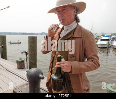 Herren tragen traditionelle Kleidung aus dem 17. Jahrhundert Amerika - USA Stockfoto