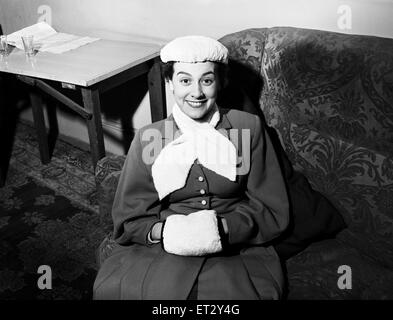 Ein Porträt von Anne Rogers, der wurde in Liverpool geboren und ist eine englische Schauspielerin, Tänzerin und Sängerin. 27. Dezember 1953. Stockfoto