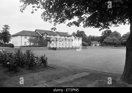 Rowheath Pavillon Zentrum. Heide-Straße, Bournville, Birmingham B30 1HH. 14. Juli 1981. Stockfoto