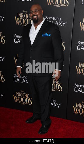 "In The Woods-New-York-Premiere statt, bei der Ziegfeld Theater - Ankünfte mit: James Monroe Iglehart wo: New York, Vereinigte Staaten von Amerika bei: 9. Dezember 2014 Credit: PNP/WENN.com Stockfoto