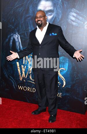 Die Weltpremiere des Films musikalisch in den Wald im Ziegfeld Theatre - Ankünfte.  Mitwirkende: James Monroe Iglehart wo: New York, New York, Vereinigte Staaten von Amerika bei: Kredit-9. Dezember 2014: Joseph Marzullo/WENN.com Stockfoto