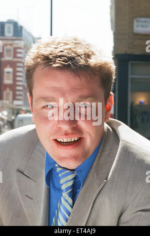 Suggs, lead-Sänger der britischen Ska-Gruppe Madness, 30. April 1997. Stockfoto