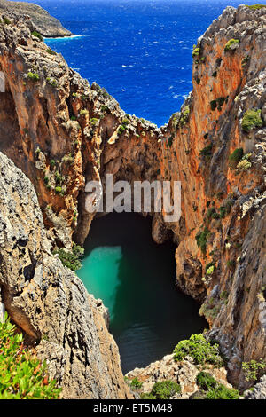 Vourvoulitis See (oder Doline, falls gewünscht), neben Agiofarago Canyon, Phaistos Gemeinde, Heraklion, Kreta, Griechenland. Stockfoto