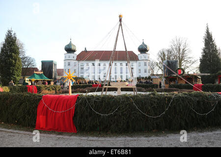 Gräfin Stephanie von Pfuel öffnet die Türen ihres Schlosses Tuessling Christmas market Featuring: Schloss Tuessling wo: München, Deutschland: Kredit-12. Dezember 2014: Franco Gulotta/WENN.com Stockfoto