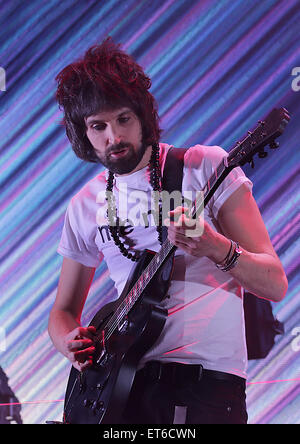 Kasabian führen in der Phones 4u Arena, Manchester Featuring: Sergio Pizzorno, Kasabian wo: Manchester, Vereinigtes Königreich bei: Kredit-12. Dezember 2014: Sakura/WENN.com Stockfoto