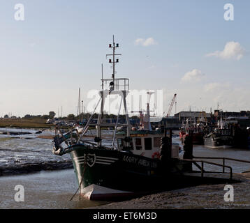 Suche entlang Leigh Creek mit dem Maria Amelia, die Osbourne in Familienbesitz, im Vordergrund. Stockfoto